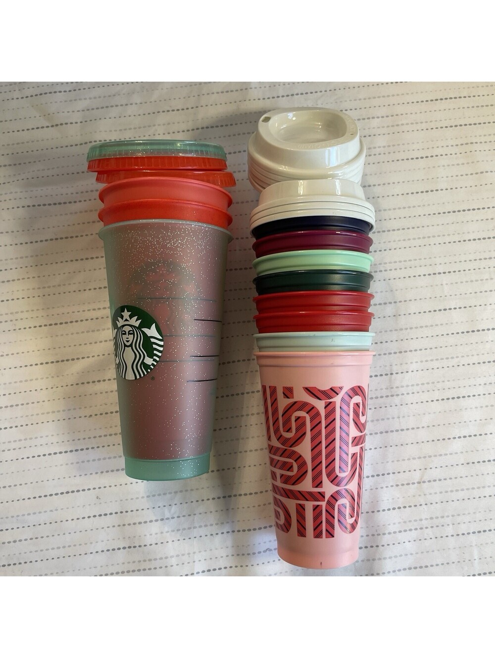 Starbucks Plastic Tumbler Cups Hot & Cold Cups With Lids Lot Of 11